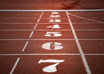 How To Construct a Benchmark for Your Fashions