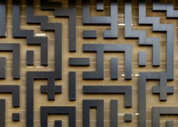 Benchmarking Tabular Reinforcement Studying Algorithms