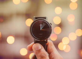 Temporal-Distinction Studying and the Significance of Exploration: An Illustrated Information