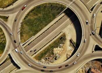 Loop Engineering for RAG Query Parsing: The Small Loop That Runs Earlier than Retrieval